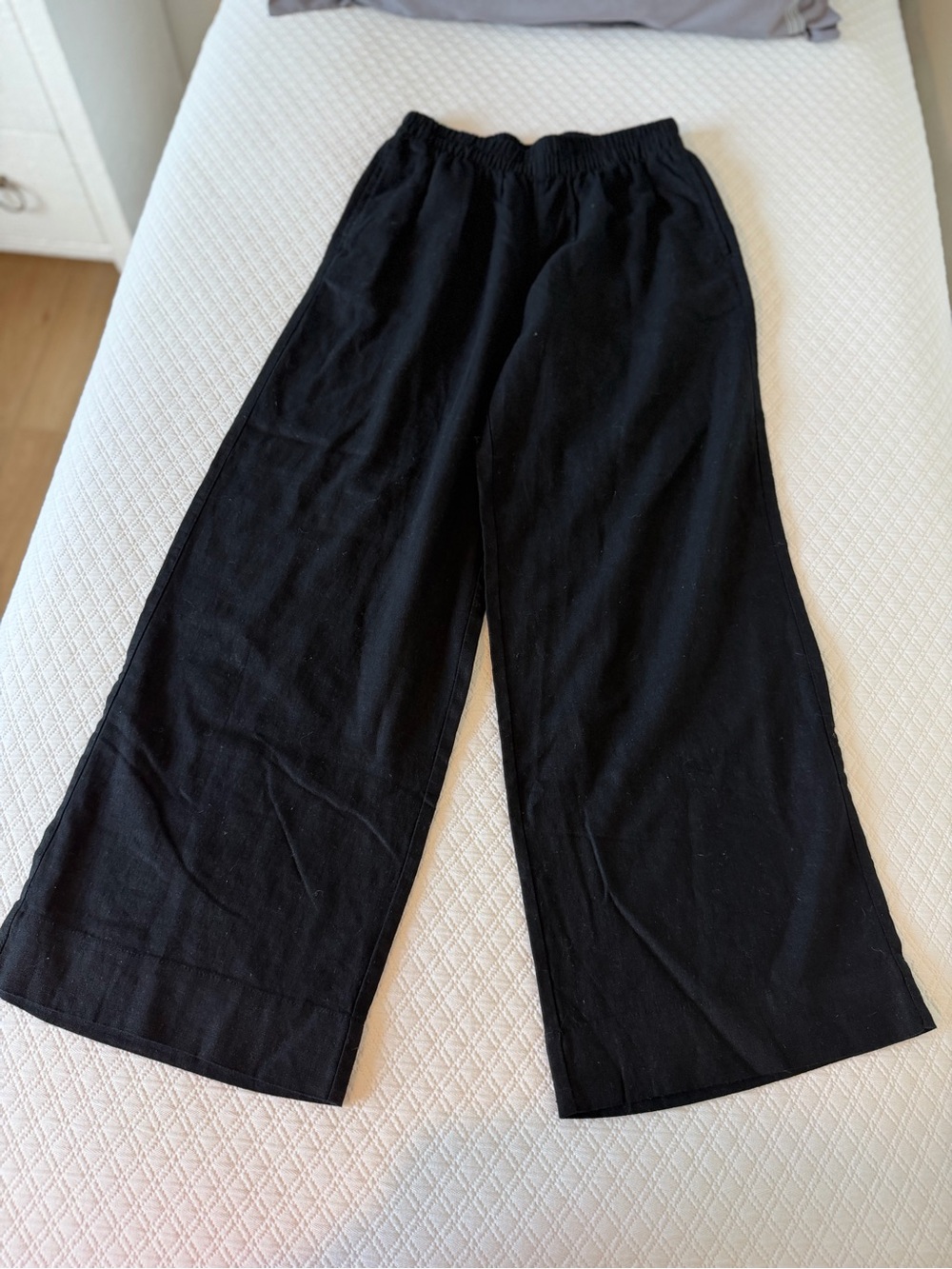Black Wide-Leg linen Pull-On Pants